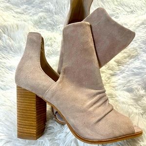 Kristen Cavallari Chinese Laundry Pink Suede Peep Toe Booties
